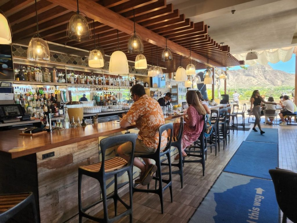 【オリオリベスト5】ハッピーアワー第1位！Deck（デック） ハワイ旅行に役立つ最新情報が満載「オリオリハワイ」