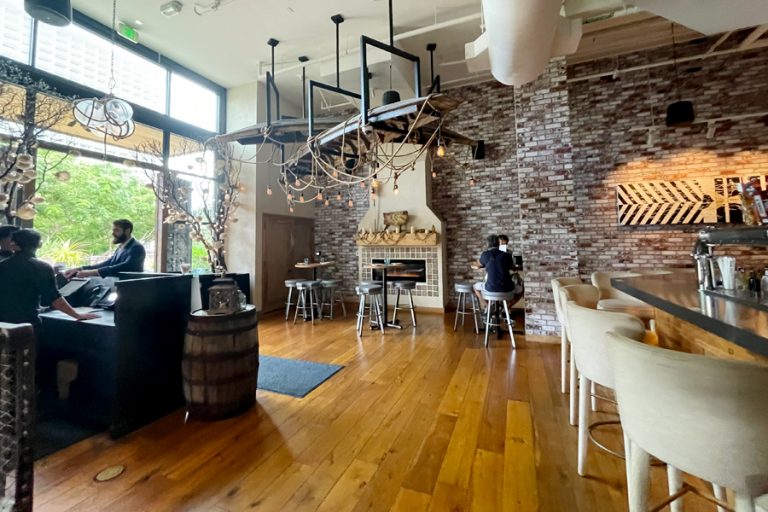 【オリオリベスト5】ハッピーアワー第2位！ヘリンボーン・ワイキキ ハワイ旅行に役立つ最新情報が満載「オリオリハワイ」