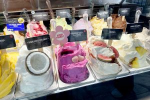 高橋果実店(Henry's Place)で人気のアイスクリームとシャーベット